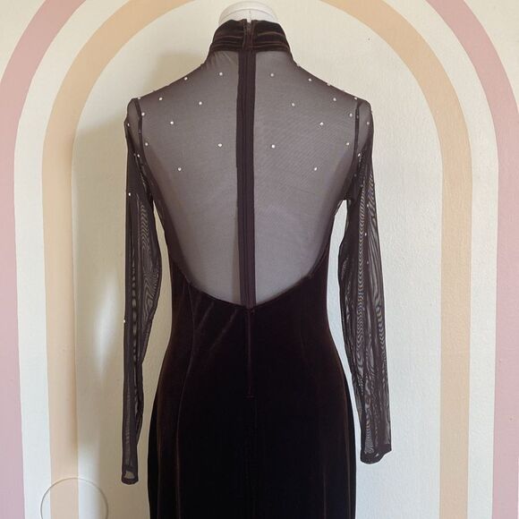 Vintage Tadashi Chocolate Brown Velvet Embellished Gown Size Medium - Picture 8 of 15